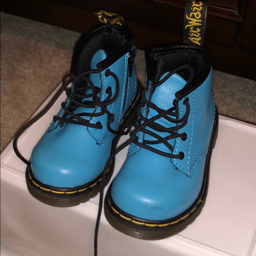 Toddler doc martens